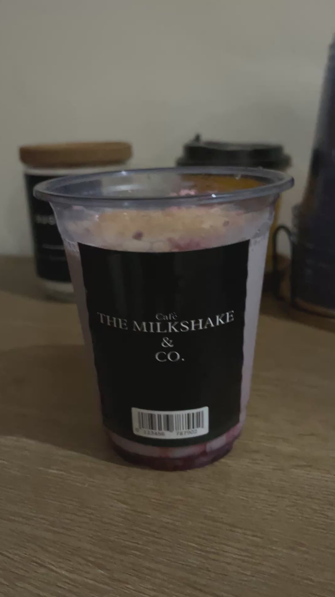 Strawberry Lattè